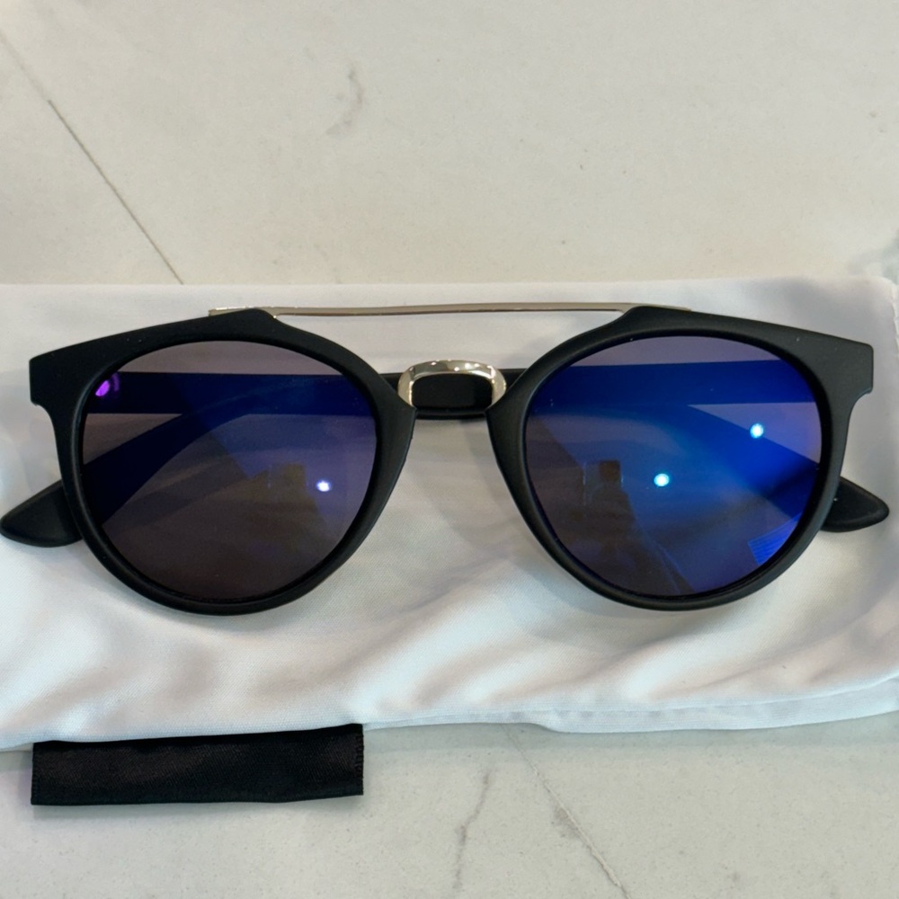 Stylish Black Sunglasses with Blue Lenses